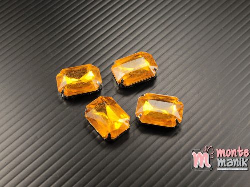 4 pcs Aplikasi Diamond Persegi Kuning Tua 1,3 x 1,8 cm (DMD-066)